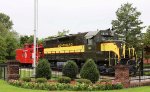 SAL 1114 & caboose on display